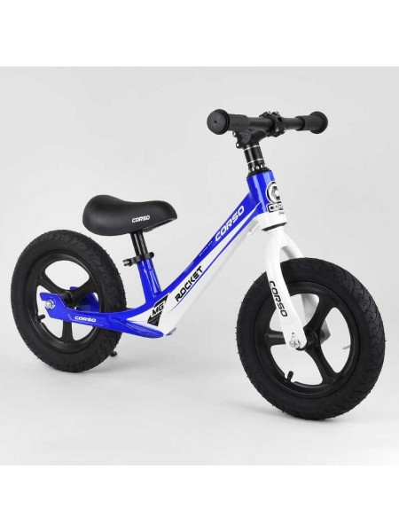 Велобіг дитячий із надувними колесами, магнієвою рамою та магнієвими дисками + підніжка Corso White/Blue (99983)