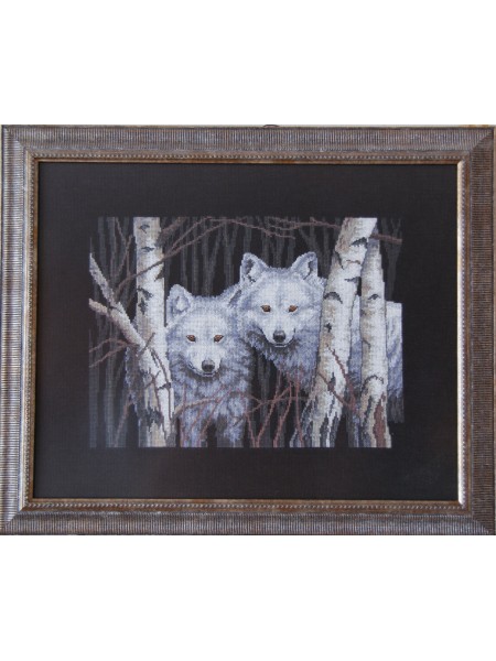 Картина «Вовки в березовому гаю» вишита хрестом ручної роботи 43х35 см